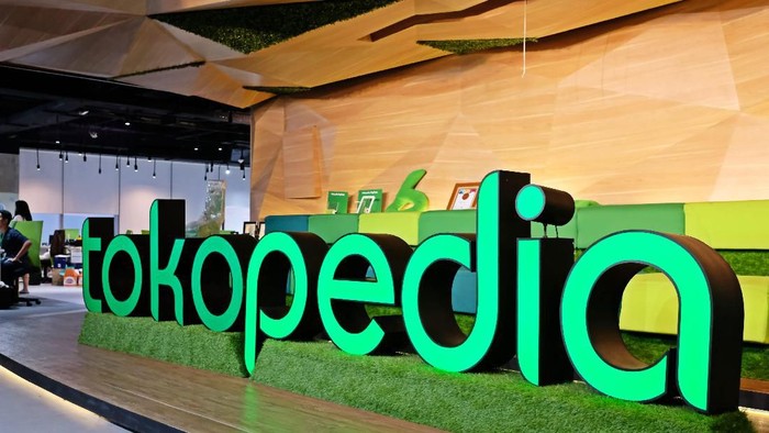 Perusahaan EleTokopedia adalah perusahaan teknologi ...